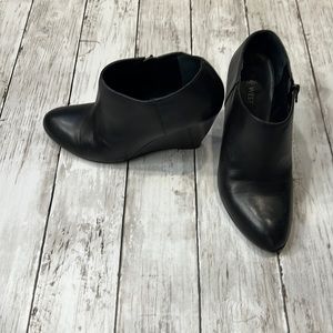 Nine West black wedge ankle boots, size 7.5